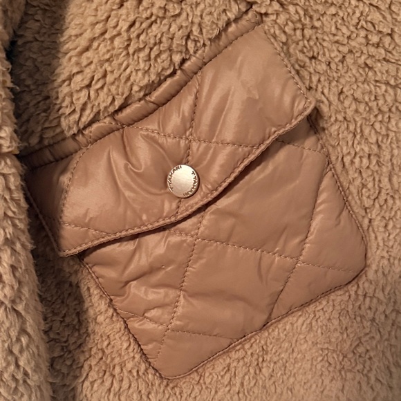 532 Tahari Quilted Teddy Faux Fur Jacket Tan Brown Small - Picture 5 of 6
